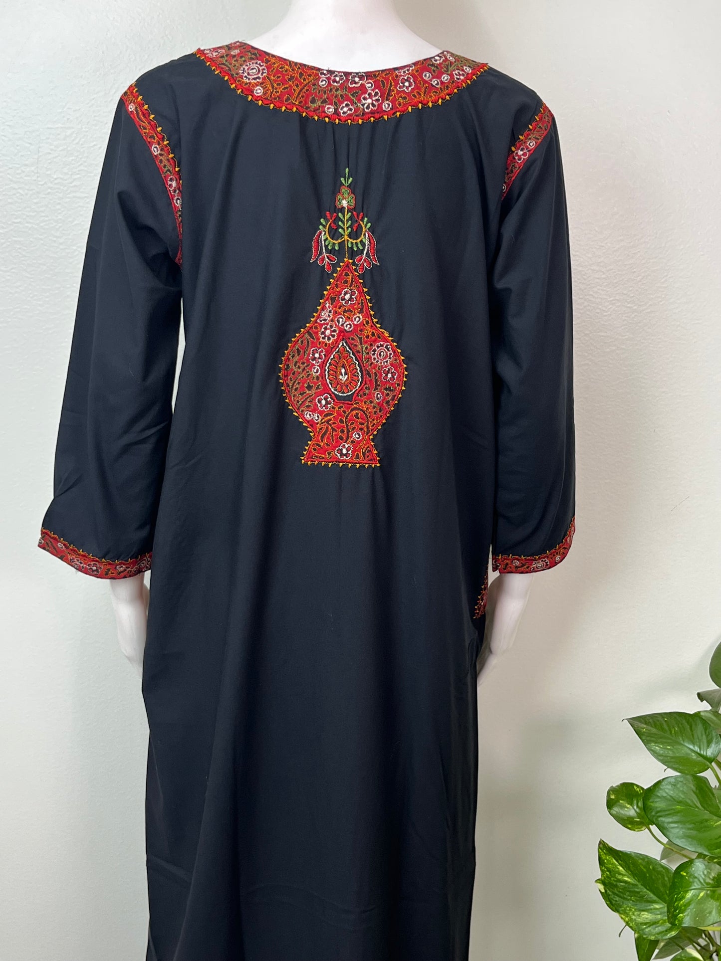 Black Timeless Embroidered Bizzlizzy Nightgown