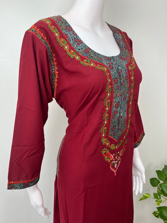 Maroon Classic Charm Bizzylizzy Nighty with 3/4 Sleeves