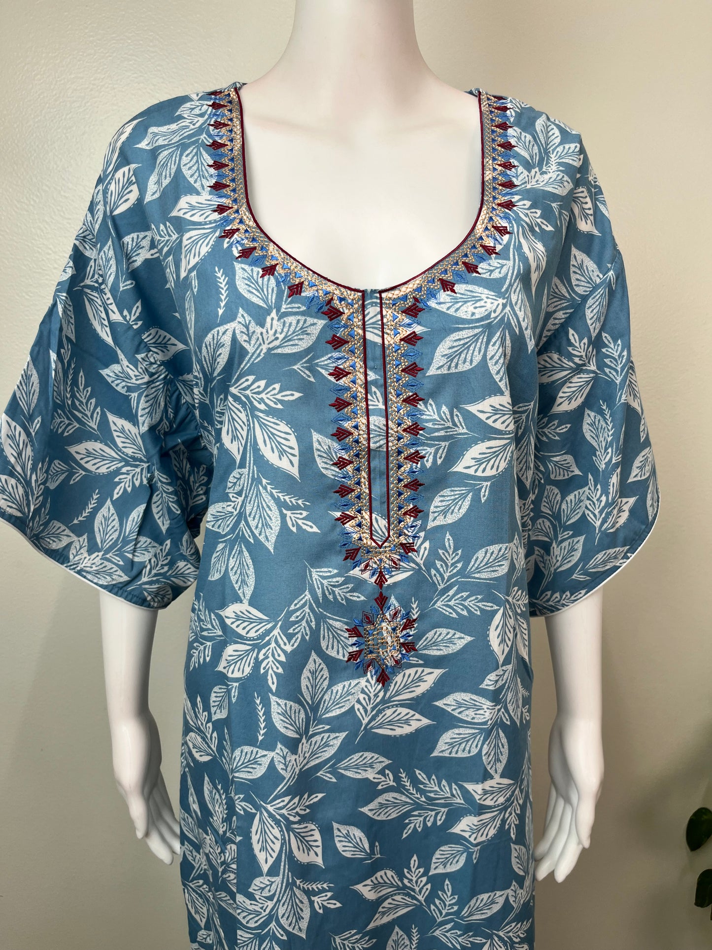 Sky Blue Soft & Stylish Bizzylizzy Nightgown