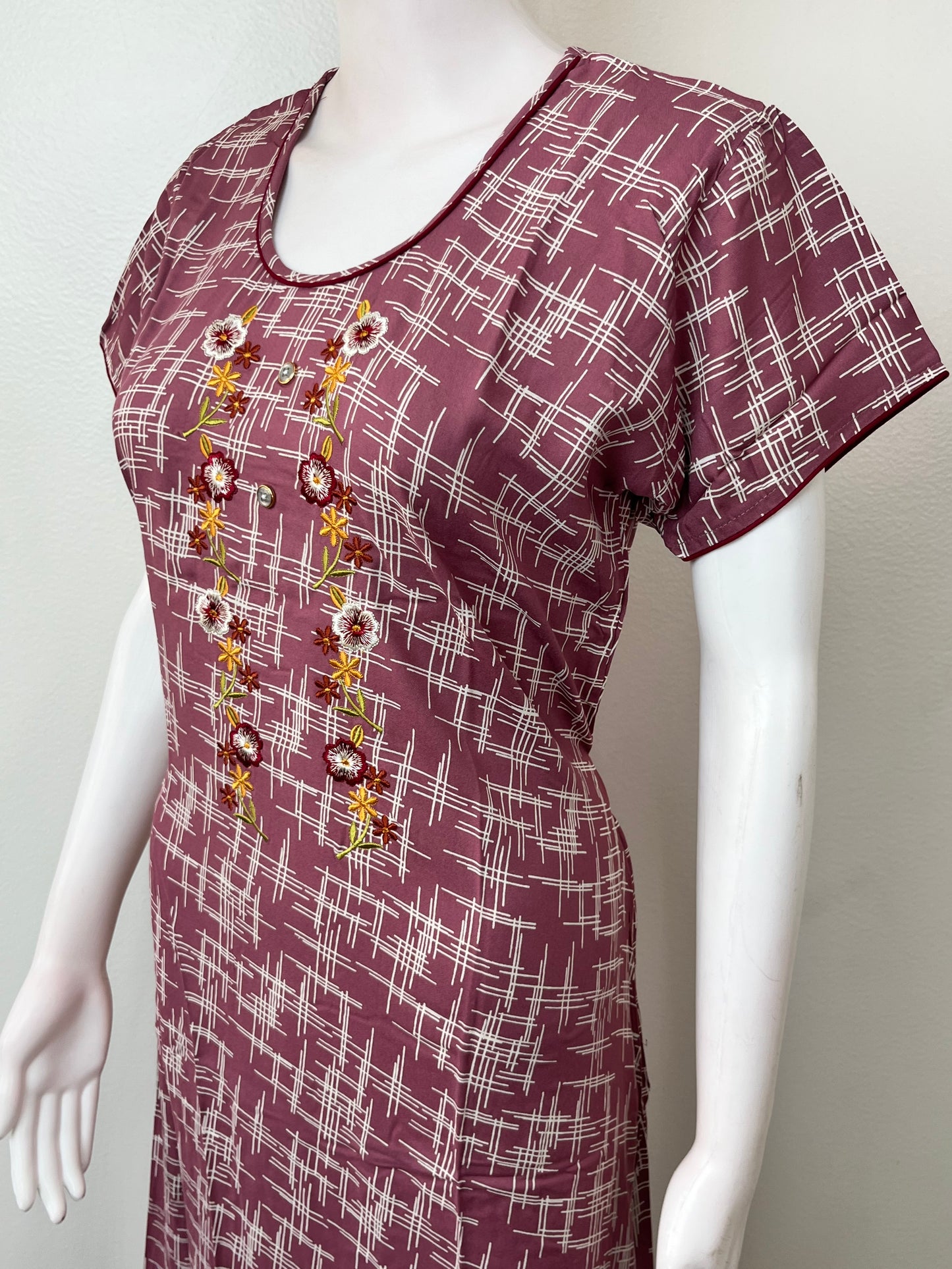 Geometric Printed Rayon Fabric Nighty