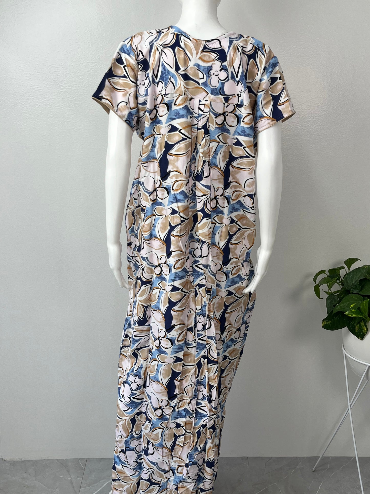 Yellow Printed Rayon Fabric Nightgown Silky Texture with Lace