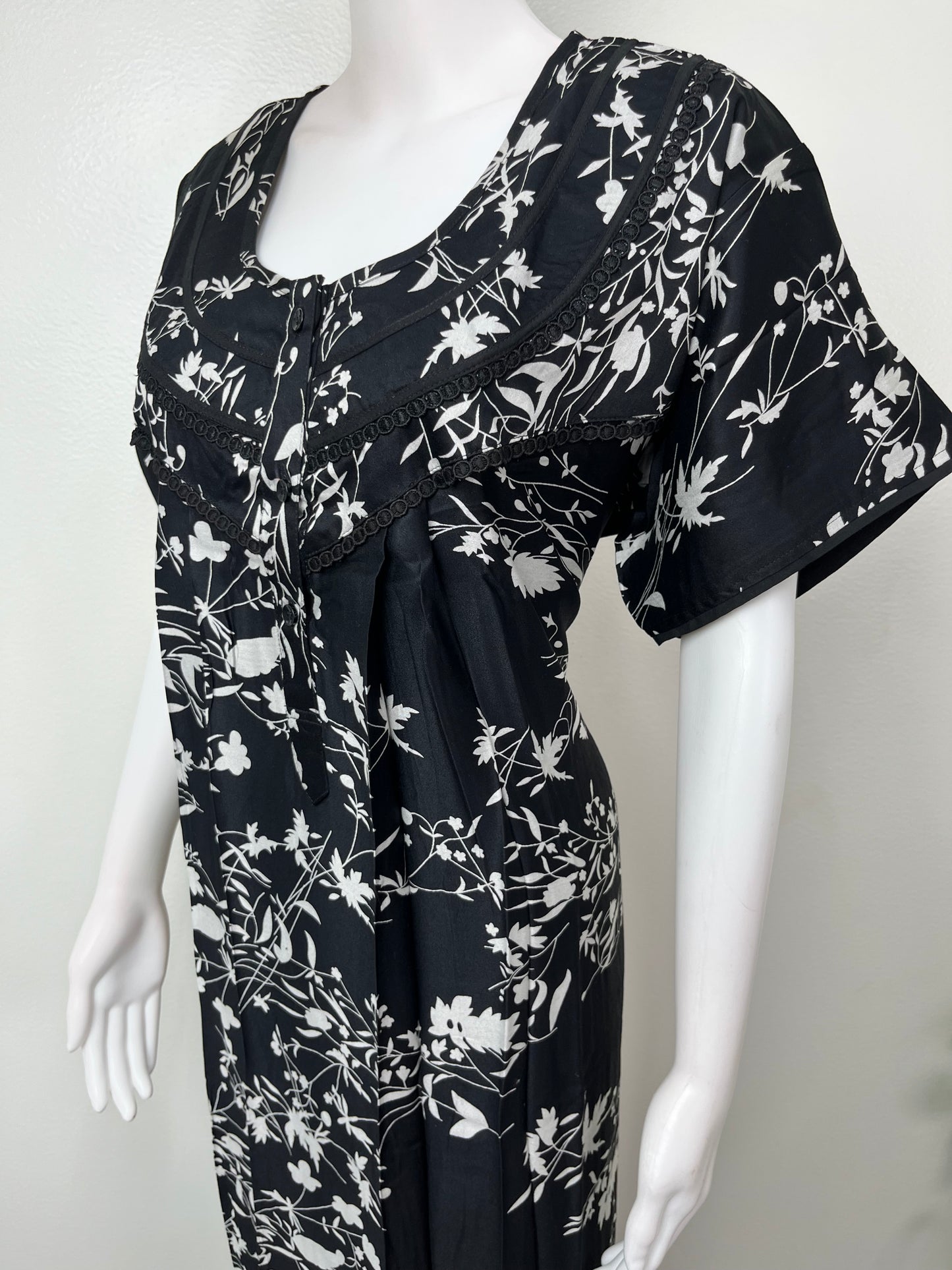 Black Pleated Style Rayon Satin Fabric Nightgown